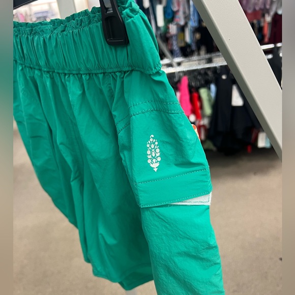 NWOT FREE PEOPLE IN THE WILD SHORTS IN COLOR LUCKY CHARM - Picture 8 of 9
